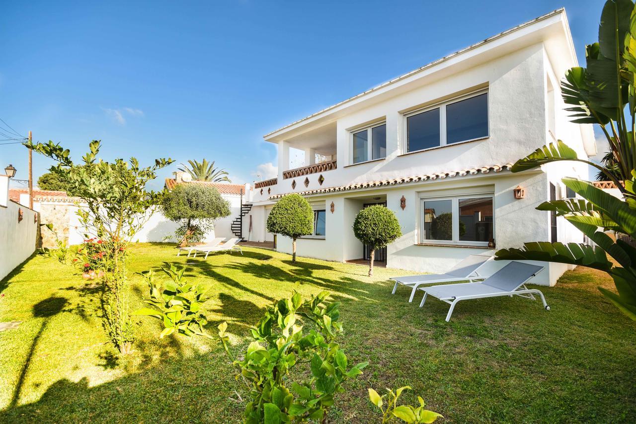 In The Second Line, Modern Beachfront Holiday Home In Costabella, Marbella Exterior foto