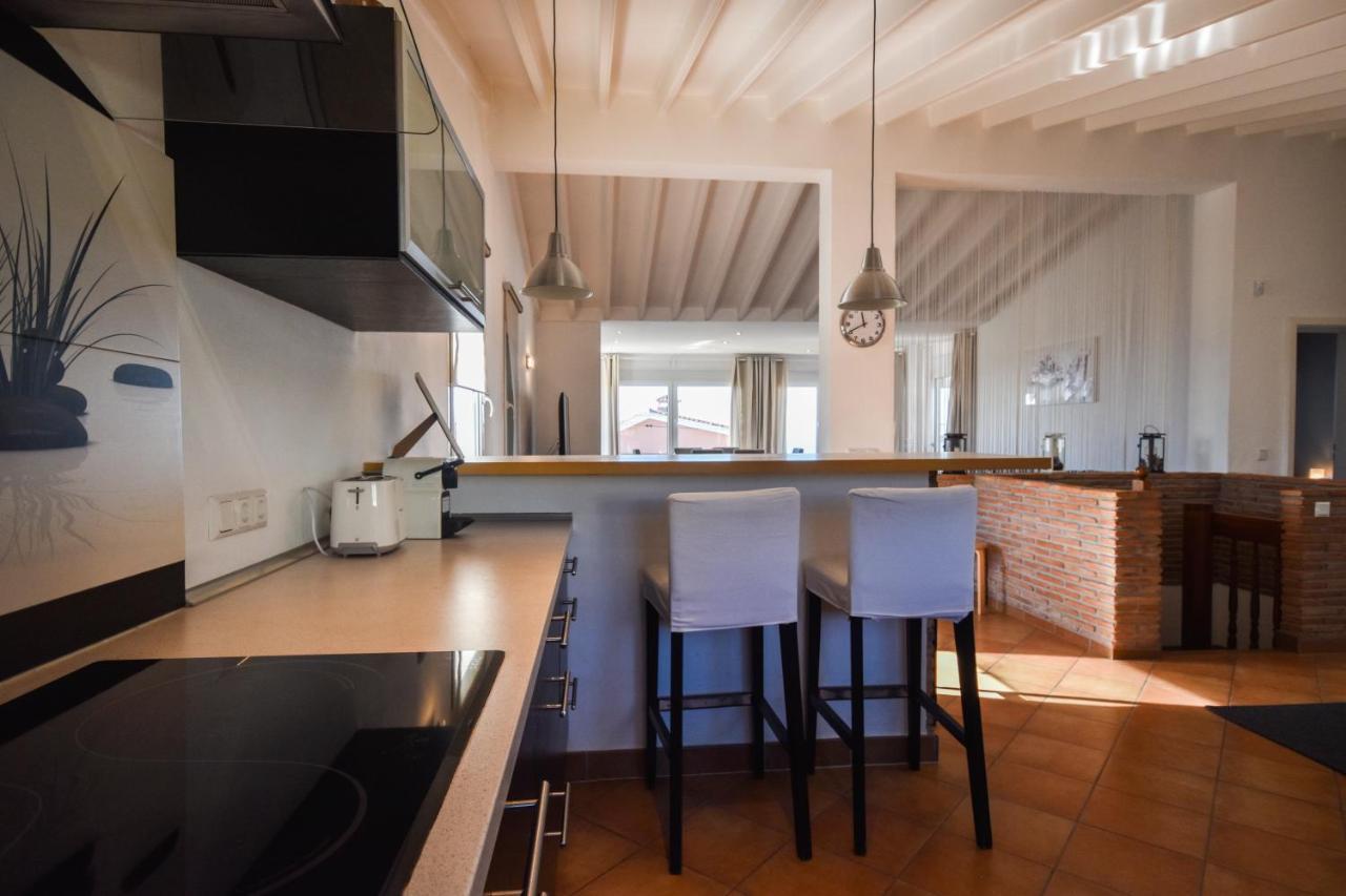 In The Second Line, Modern Beachfront Holiday Home In Costabella, Marbella Exterior foto